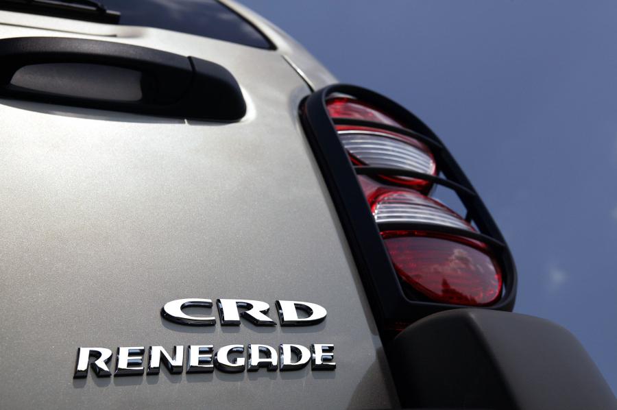  Jeep Cherokee Renegade 2005 года  (фото 17 из 26)